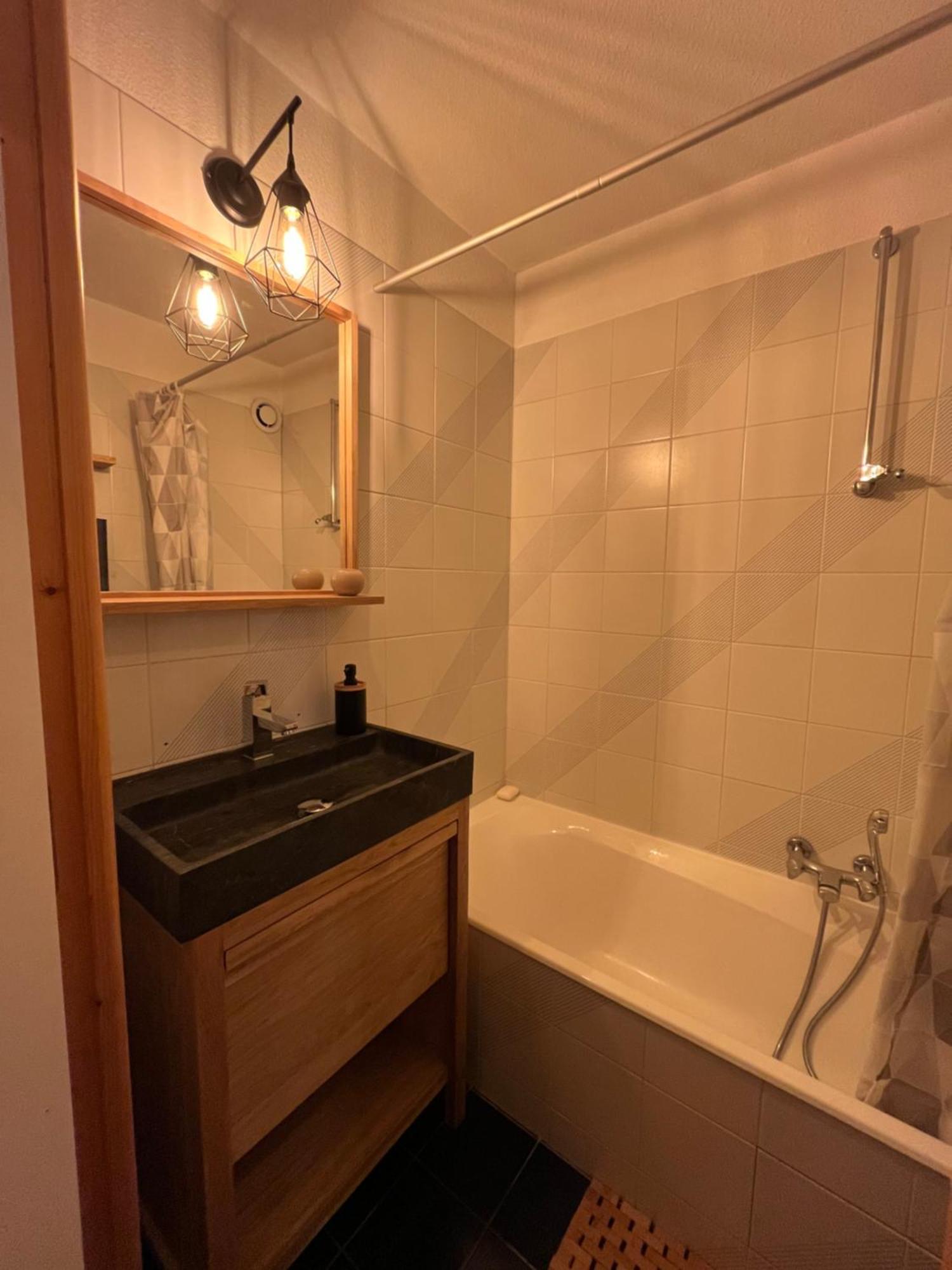 Studio Cabine Cosy A 5Min A Pieds Des Pistes Et Du Centre Ville Les Gets Exterior photo